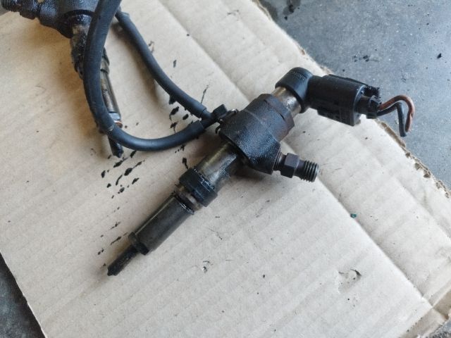 bontott FORD FIESTA V Porlasztó (1 db)