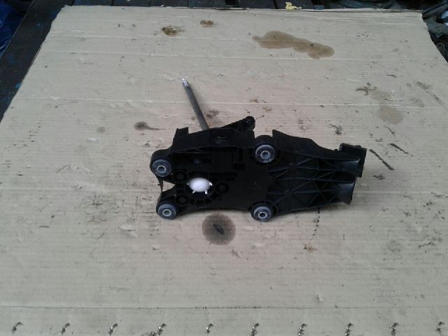 bontott FORD FIESTA V Váltó Kulissza