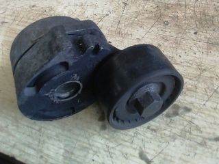 bontott FORD FIESTA V Vezérlés Lánc / Szíj Feszítő Görgő