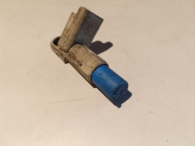 bontott FORD FIESTA V Vezérműtengely Fordulatszám Jeladó