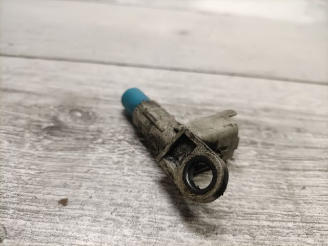 bontott FORD FIESTA V Vezérműtengely Fordulatszám Jeladó