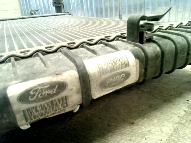bontott FORD FIESTA V Vízhűtő Radiátor (Klímás)