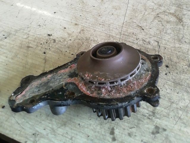 bontott FORD FIESTA V Vízpumpa