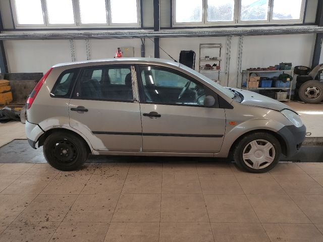 bontott FORD FIESTA V Hűtőventilátor