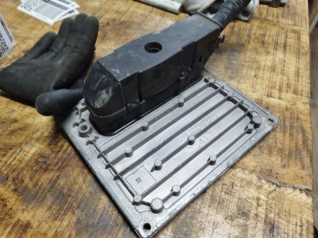 bontott FORD FIESTA V Motorvezérlő