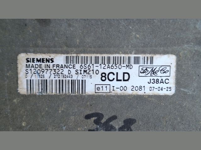 bontott FORD FIESTA V Motorvezérlő