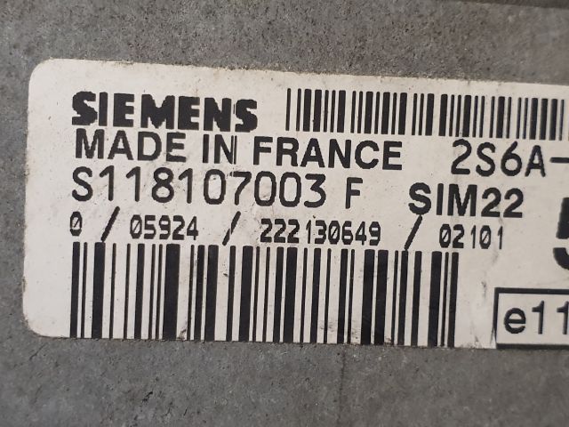 bontott FORD FIESTA V Motorvezérlő