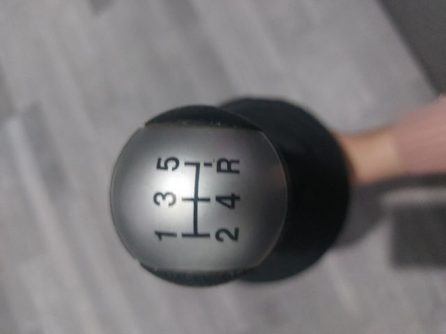 bontott FORD FIESTA V Váltó Kulissza