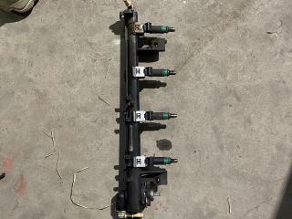 bontott FORD FIESTA V Központi Injektor