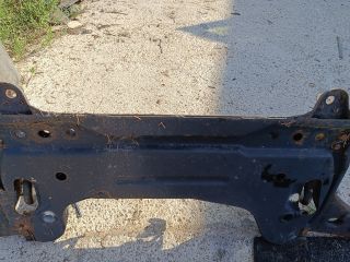 bontott FORD FIESTA V Első Bölcső