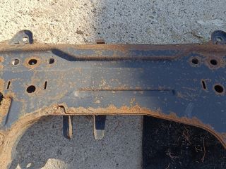 bontott FORD FIESTA V Első Bölcső