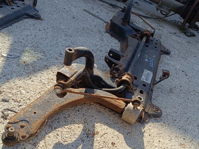 bontott FORD FIESTA V Első Bölcső