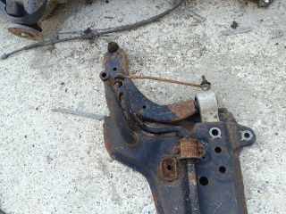 bontott FORD FIESTA V Első Bölcső