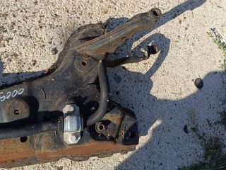 bontott FORD FIESTA V Első Bölcső