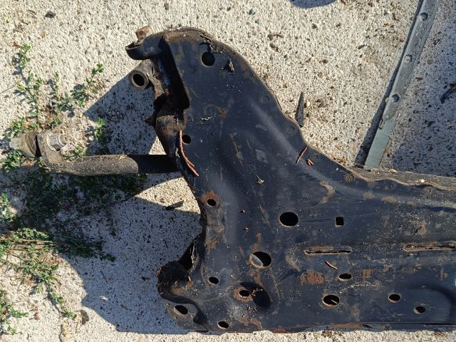 bontott FORD FIESTA V Első Bölcső