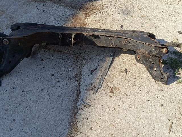 bontott FORD FIESTA V Első Bölcső