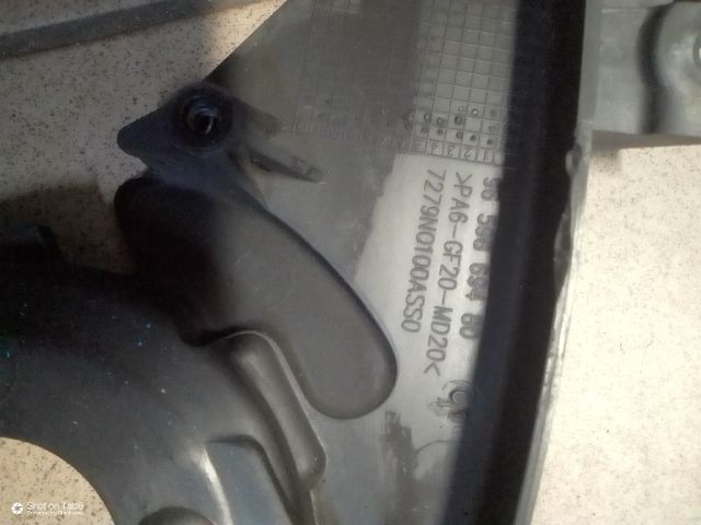 bontott FORD FIESTA V Első Vezérlés Burkolat