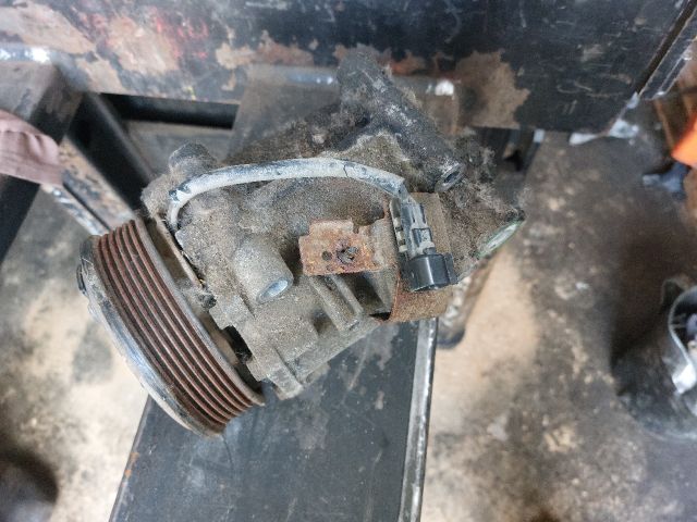 bontott FORD FIESTA V Klímakompresszor