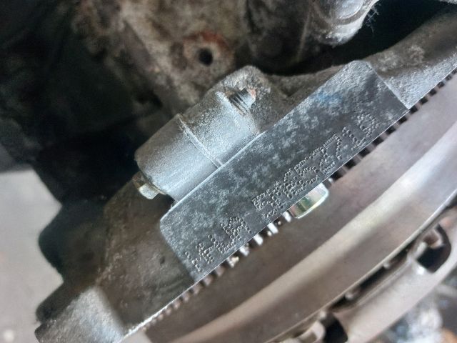 bontott FORD FIESTA V Komplett Motor (Segédberendezésekkel)