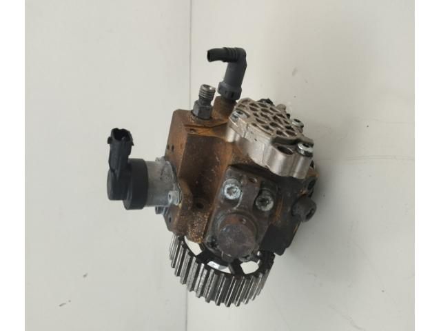 bontott FORD FIESTA V Nagynyomású Szivattyú