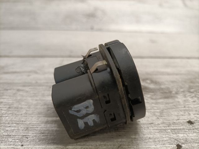 bontott FORD FIESTA V Ablakemelő Kapcsoló Négyes / Kettes