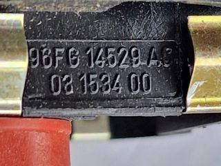 bontott FORD FIESTA V Ablakemelő Kapcsoló Négyes / Kettes