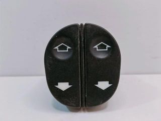 bontott FORD FIESTA V Ablakemelő Kapcsoló Négyes / Kettes