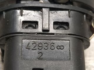 bontott FORD FIESTA V Ablakemelő Kapcsoló Négyes / Kettes