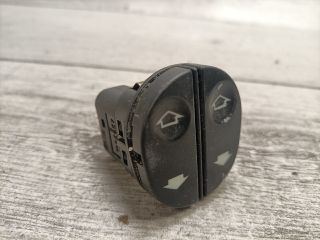 bontott FORD FIESTA V Ablakemelő Kapcsoló Négyes / Kettes