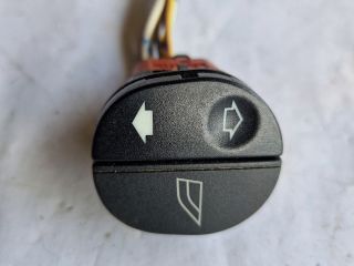 bontott FORD FIESTA V Ablakemelő Kapcsoló Négyes / Kettes