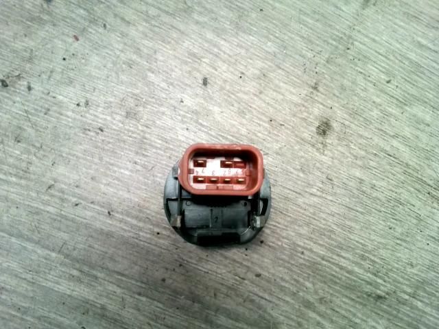 bontott FORD FIESTA V Ablakemelő Kapcsoló (Pozíciófüggetlen)