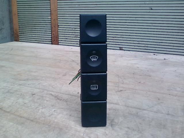 bontott FORD FIESTA V Ablakfűtés Kapcsoló