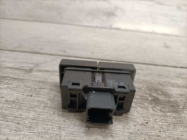 bontott FORD FIESTA V Ablakfűtés Kapcsoló