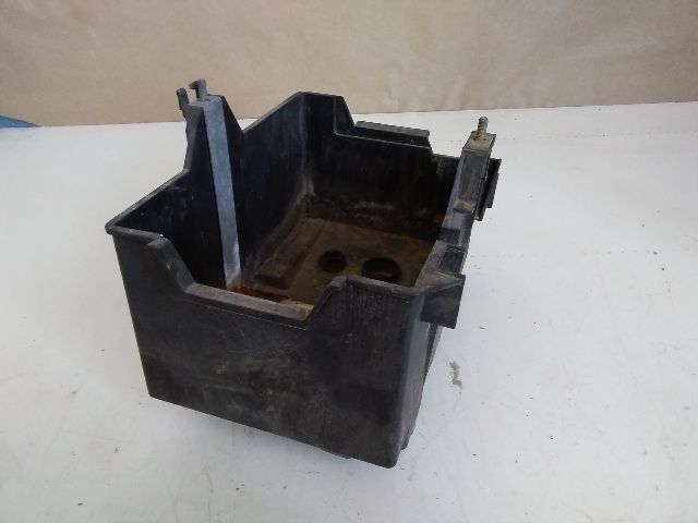 bontott FORD FIESTA V Akkumulátor Tartó