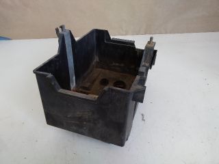 bontott FORD FIESTA V Akkumulátor Tartó