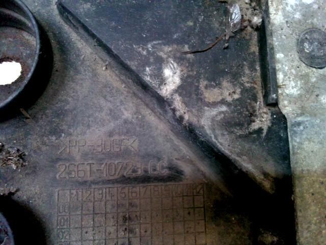 bontott FORD FIESTA V Akkumulátor Tartó