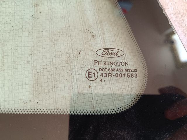 bontott FORD FIESTA V Bal C Oszlop Oldalablak Üveg