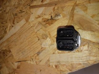 bontott FORD FIESTA V Bal első Ablakemelő Kapcsoló