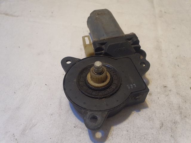 bontott FORD FIESTA V Bal első Ablakemelő Motor