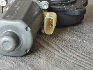 bontott FORD FIESTA V Bal első Ablakemelő Motor