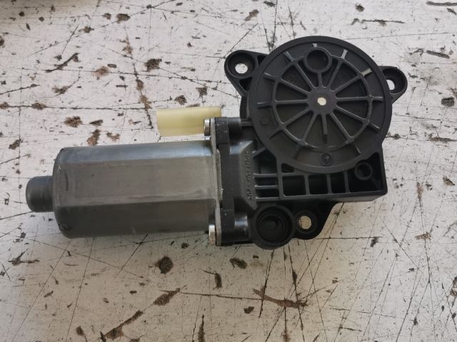 bontott FORD FIESTA V Bal első Ablakemelő Motor