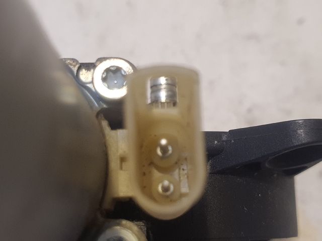 bontott FORD FIESTA V Bal első Ablakemelő Motor