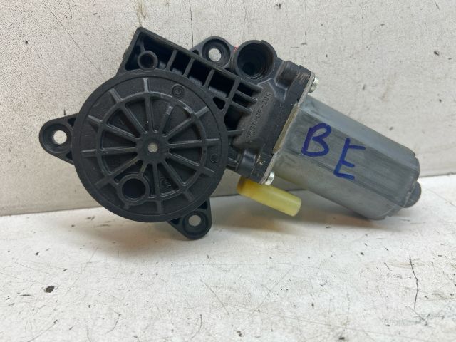 bontott FORD FIESTA V Bal első Ablakemelő Motor