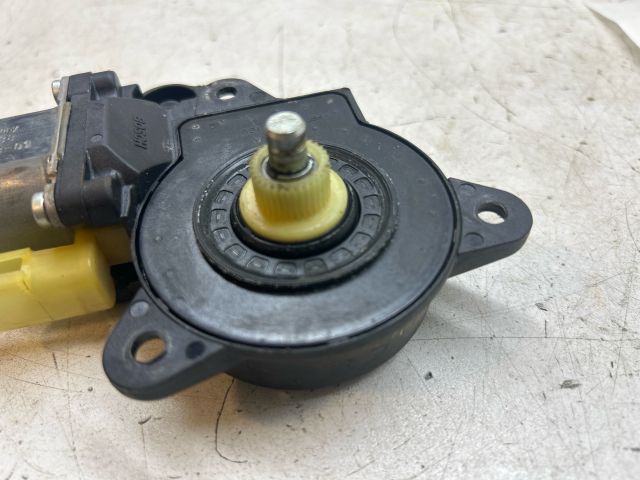 bontott FORD FIESTA V Bal első Ablakemelő Motor