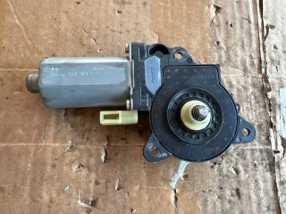 bontott FORD FIESTA V Bal első Ablakemelő Motor