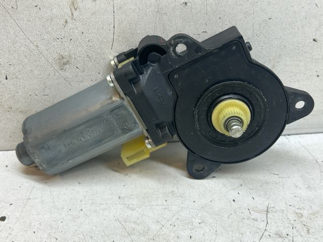 bontott FORD FIESTA V Bal első Ablakemelő Motor