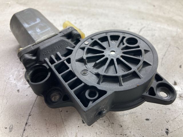 bontott FORD FIESTA V Bal első Ablakemelő Motor