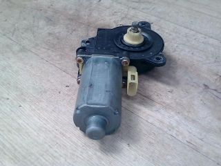 bontott FORD FIESTA V Bal első Ablakemelő Motor