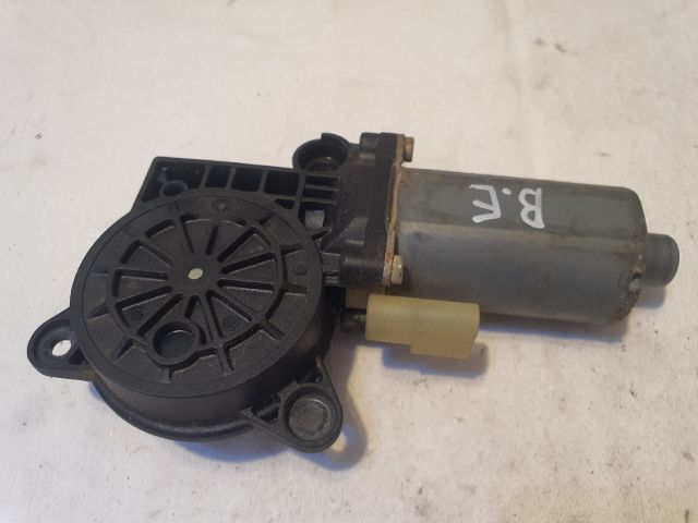 bontott FORD FIESTA V Bal első Ablakemelő Motor