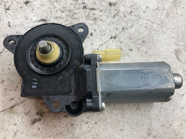 bontott FORD FIESTA V Bal első Ablakemelő Motor